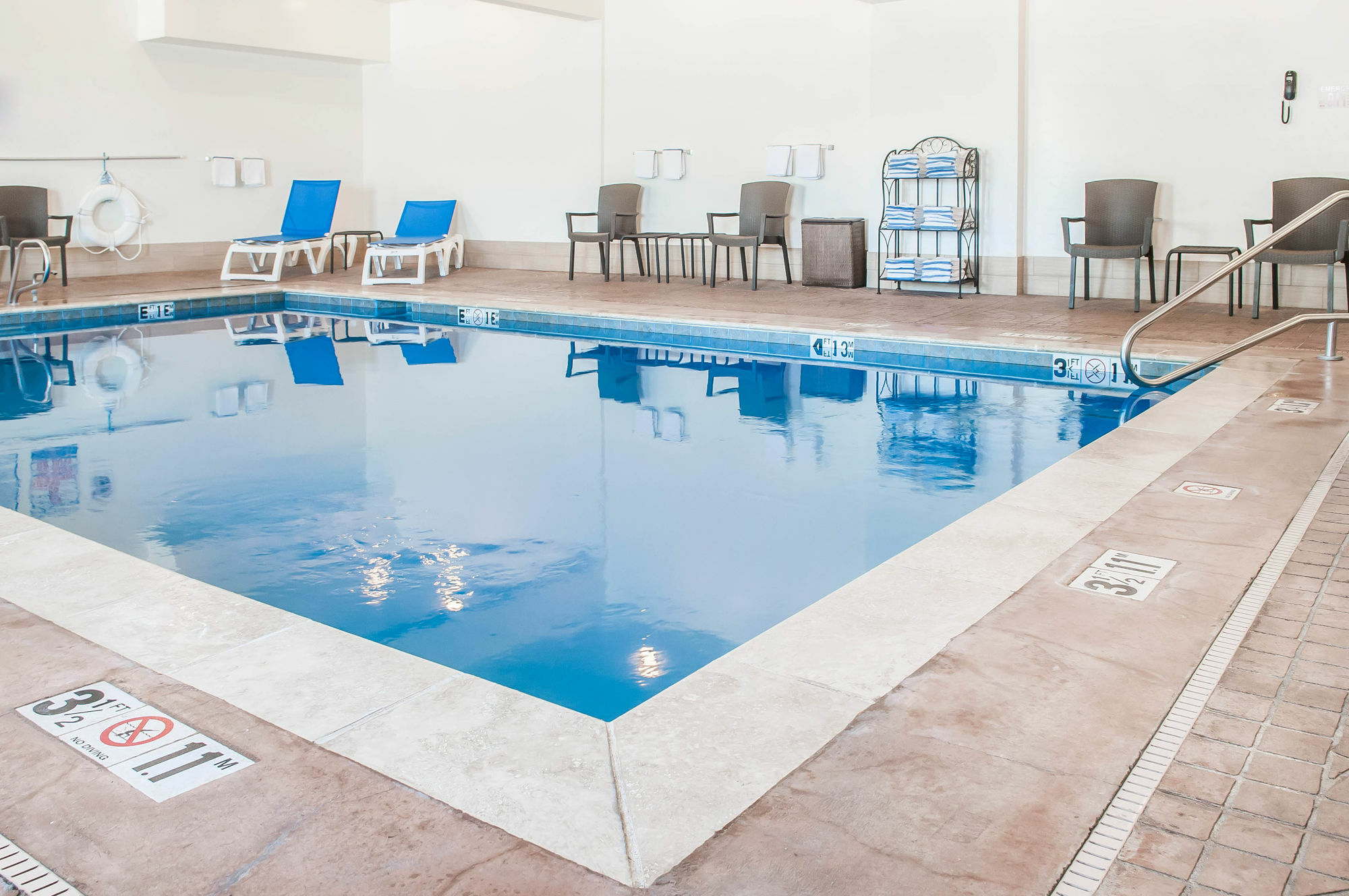 Comfort Suites פרמינגטון מראה חיצוני תמונה