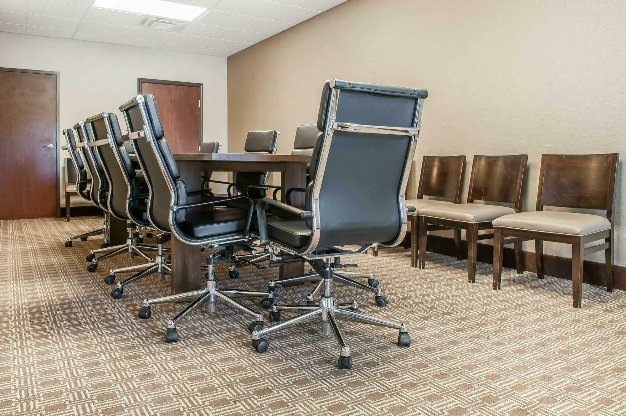 Comfort Suites פרמינגטון מראה חיצוני תמונה